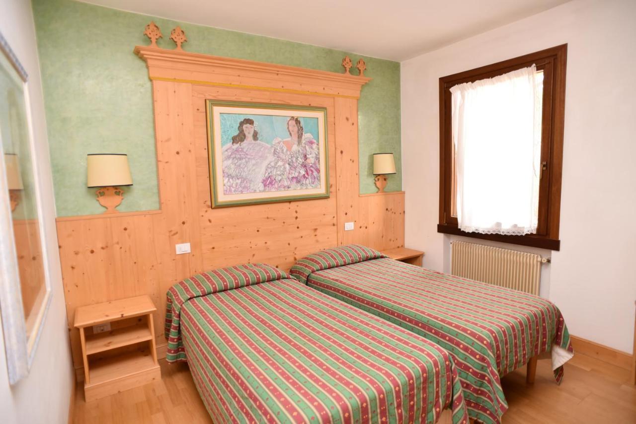 Albergo Da Gildo Фоллина Экстерьер фото