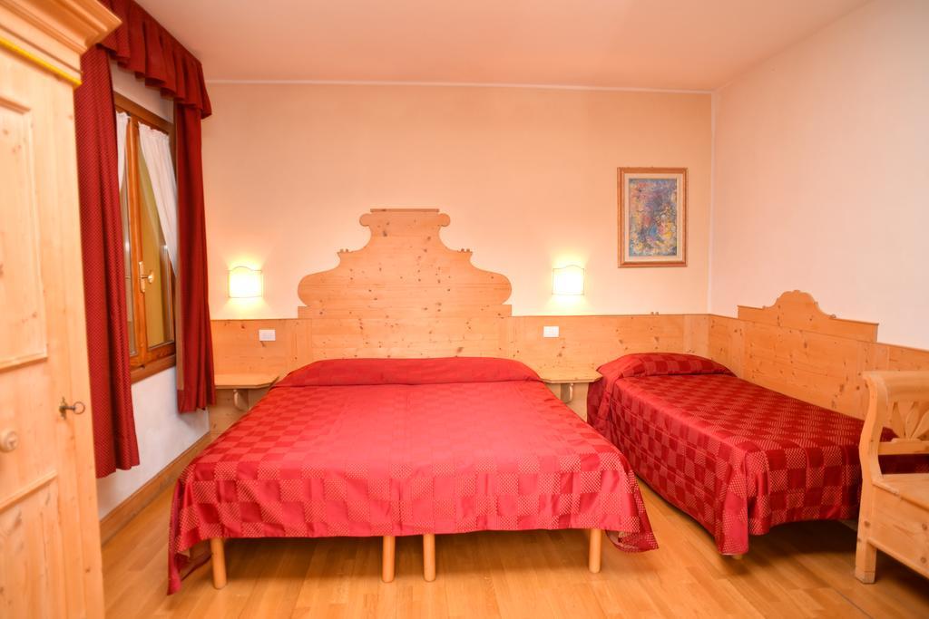 Albergo Da Gildo Фоллина Экстерьер фото